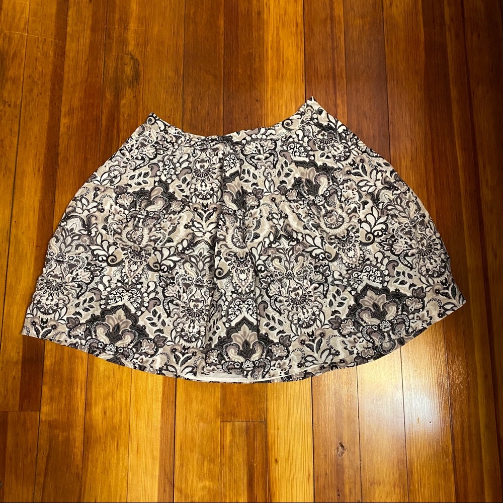 Banana Republic a line skirt with pockets!